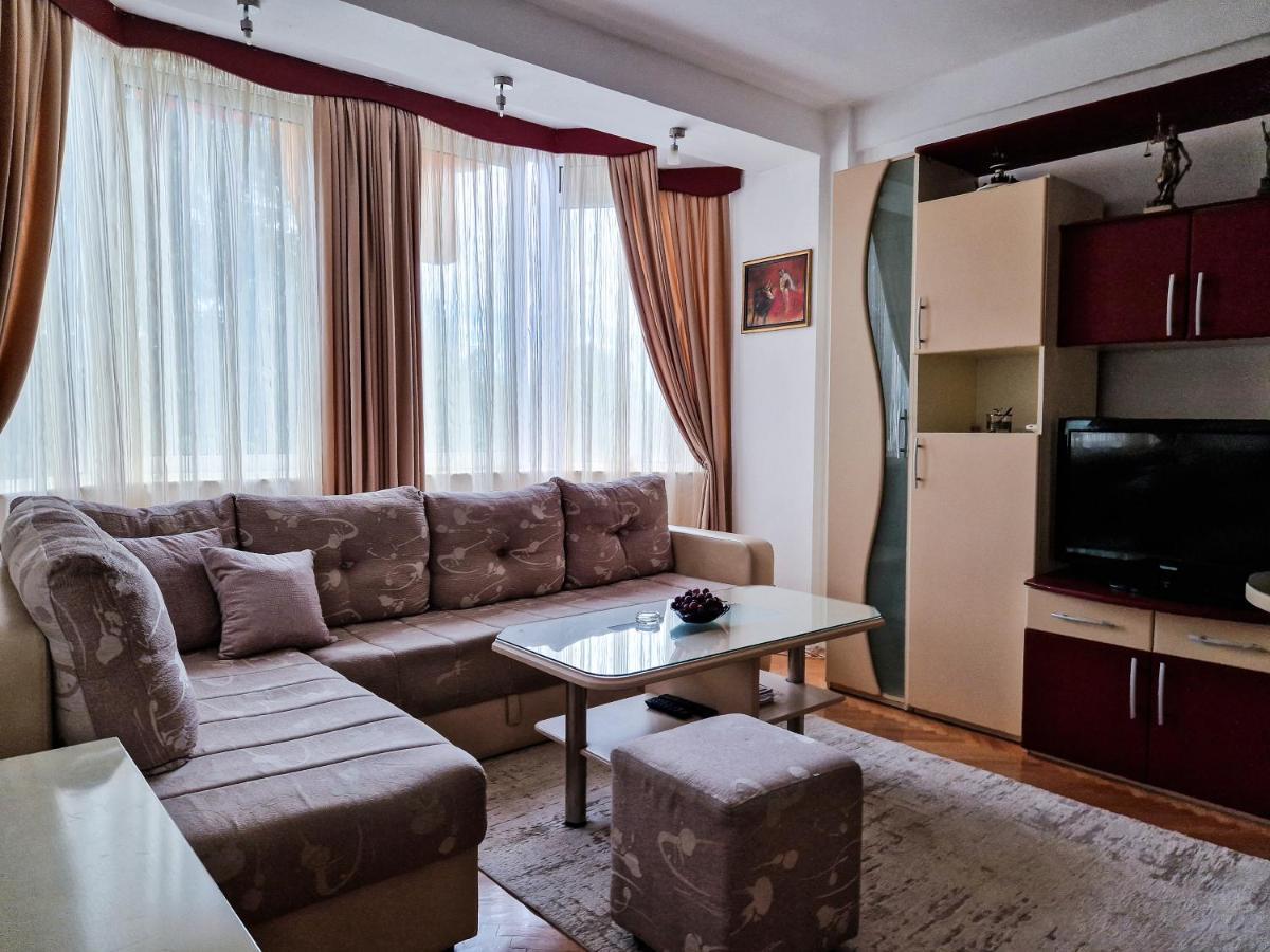 Boulevard Apartments Kumanovo Bagian luar foto