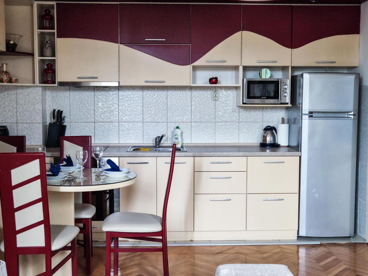 Boulevard Apartments Kumanovo Bagian luar foto